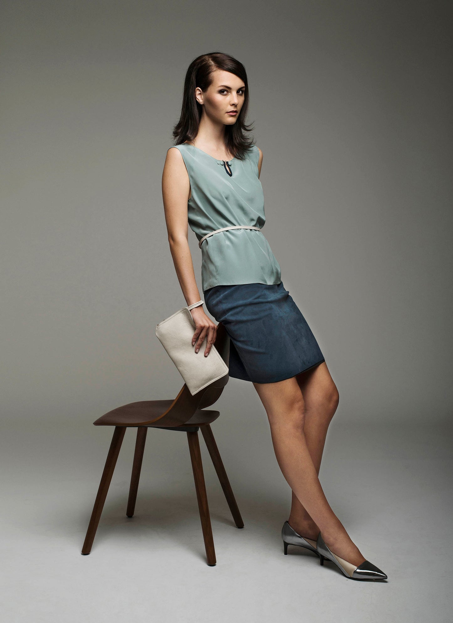 Mona knee- long skirt