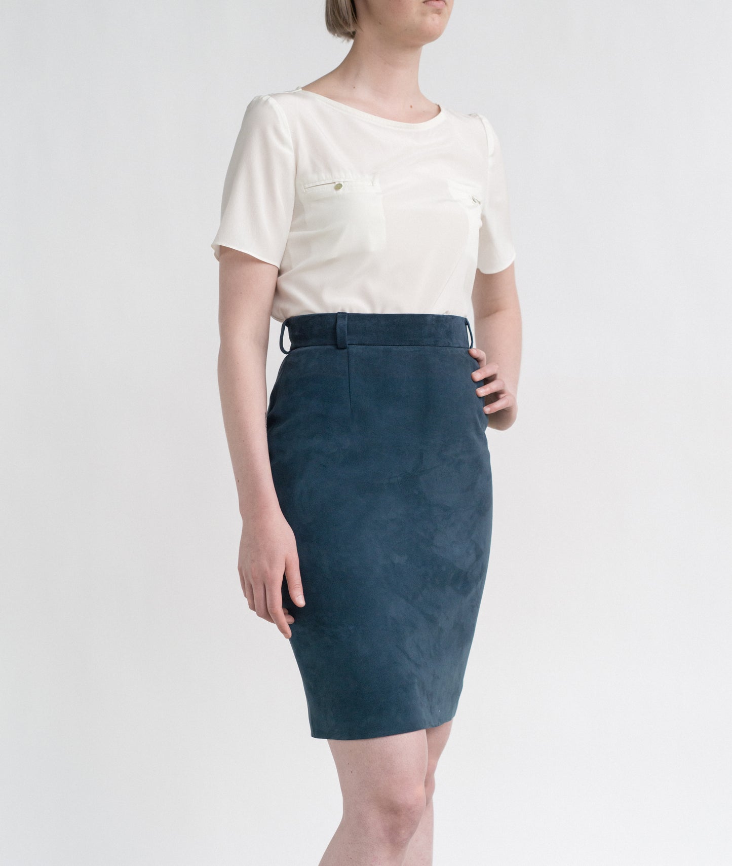 Mona knee- long skirt